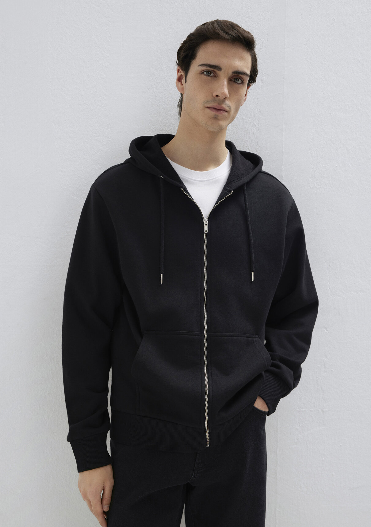 Mavi Kapüşonlu Fermuarlı Siyah Basic Sweatshirt görsel 3