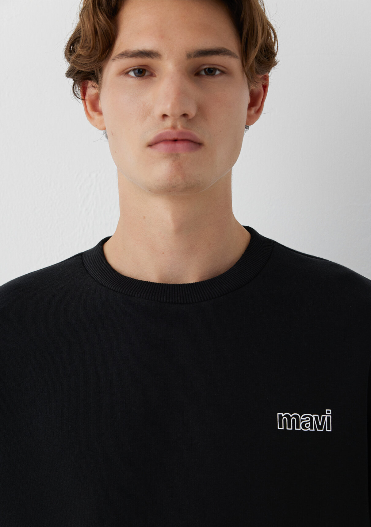 Mavi Logo Siyah Sweatshirt görsel 6
