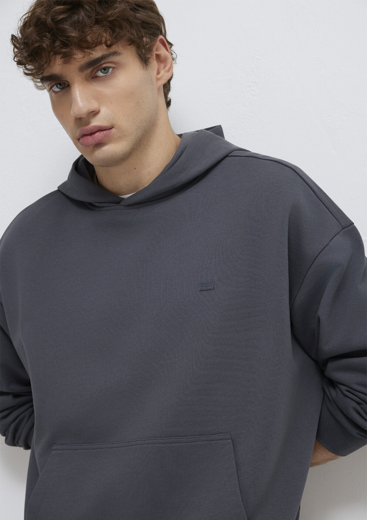 Mavi Kapüşonlu Antrasit Sweatshirt