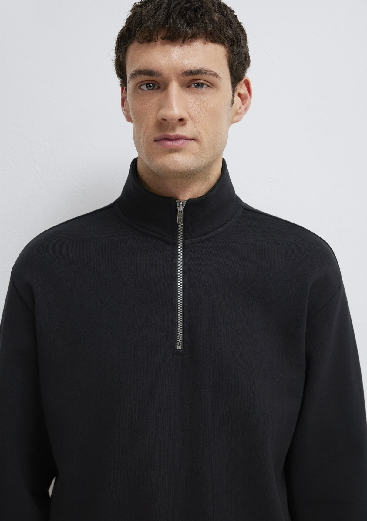 Mavi Yarı Fermuarlı Siyah Basic Sweatshirt görsel 6