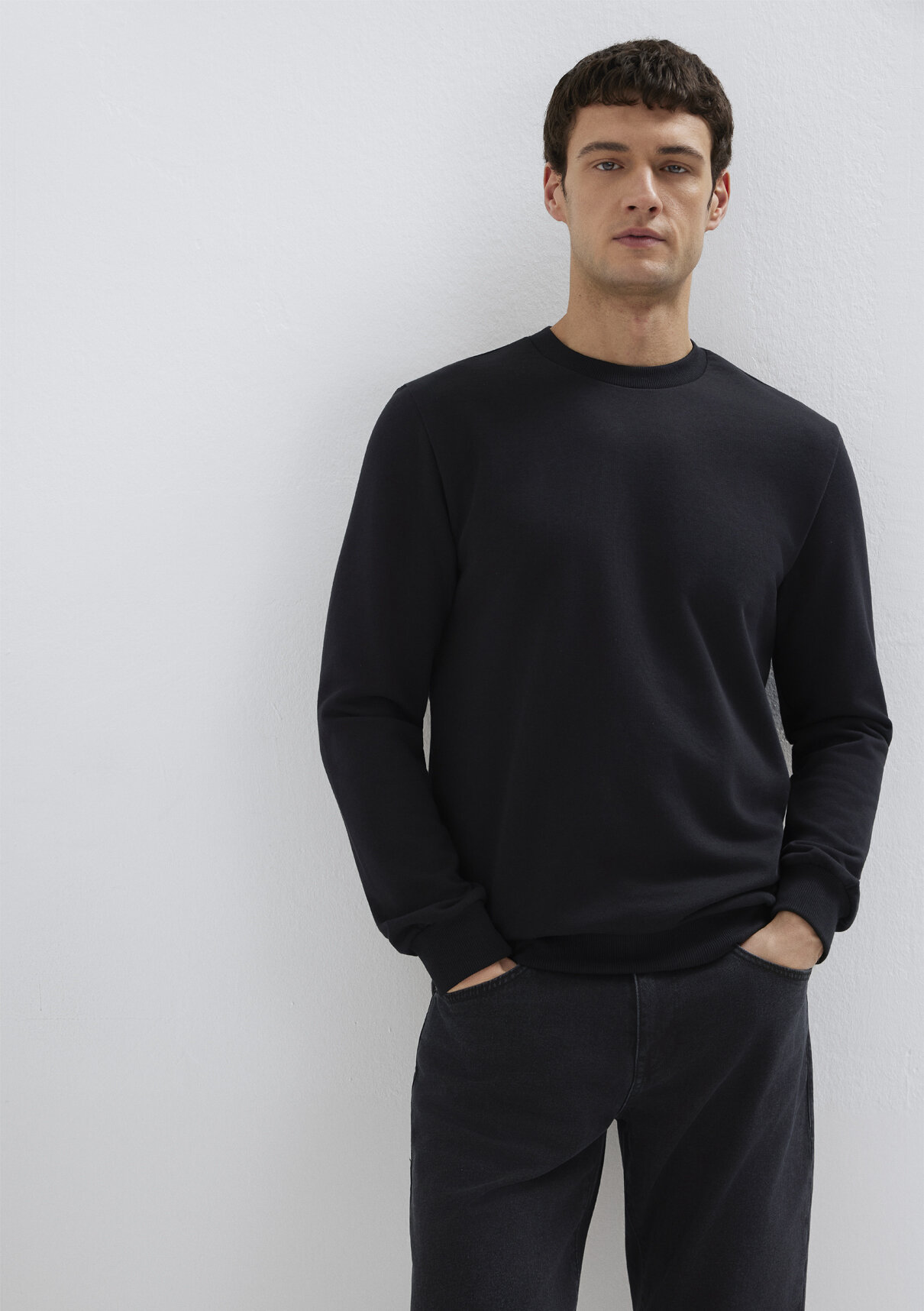 Mavi Bisiklet Yaka Siyah Sweatshirt