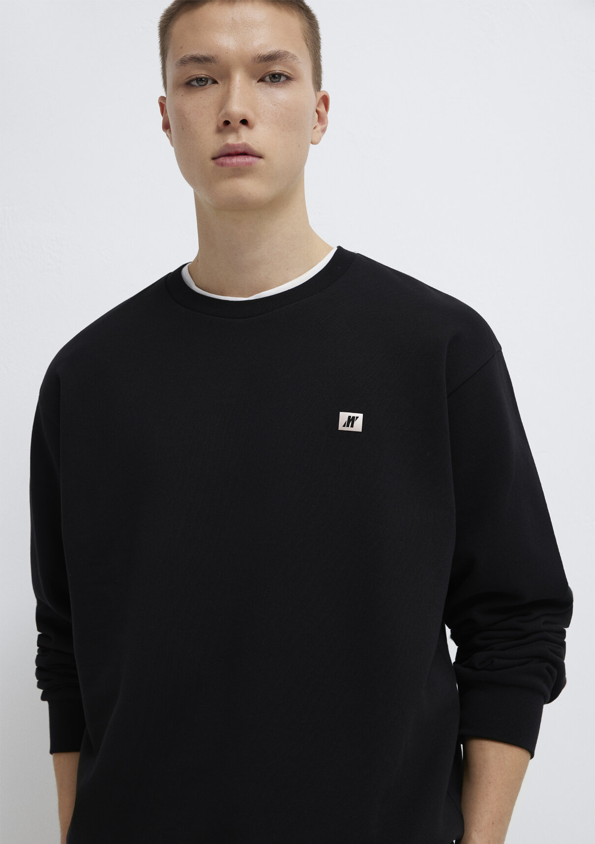 Mavi Pro Siyah Sweatshirt görsel 2