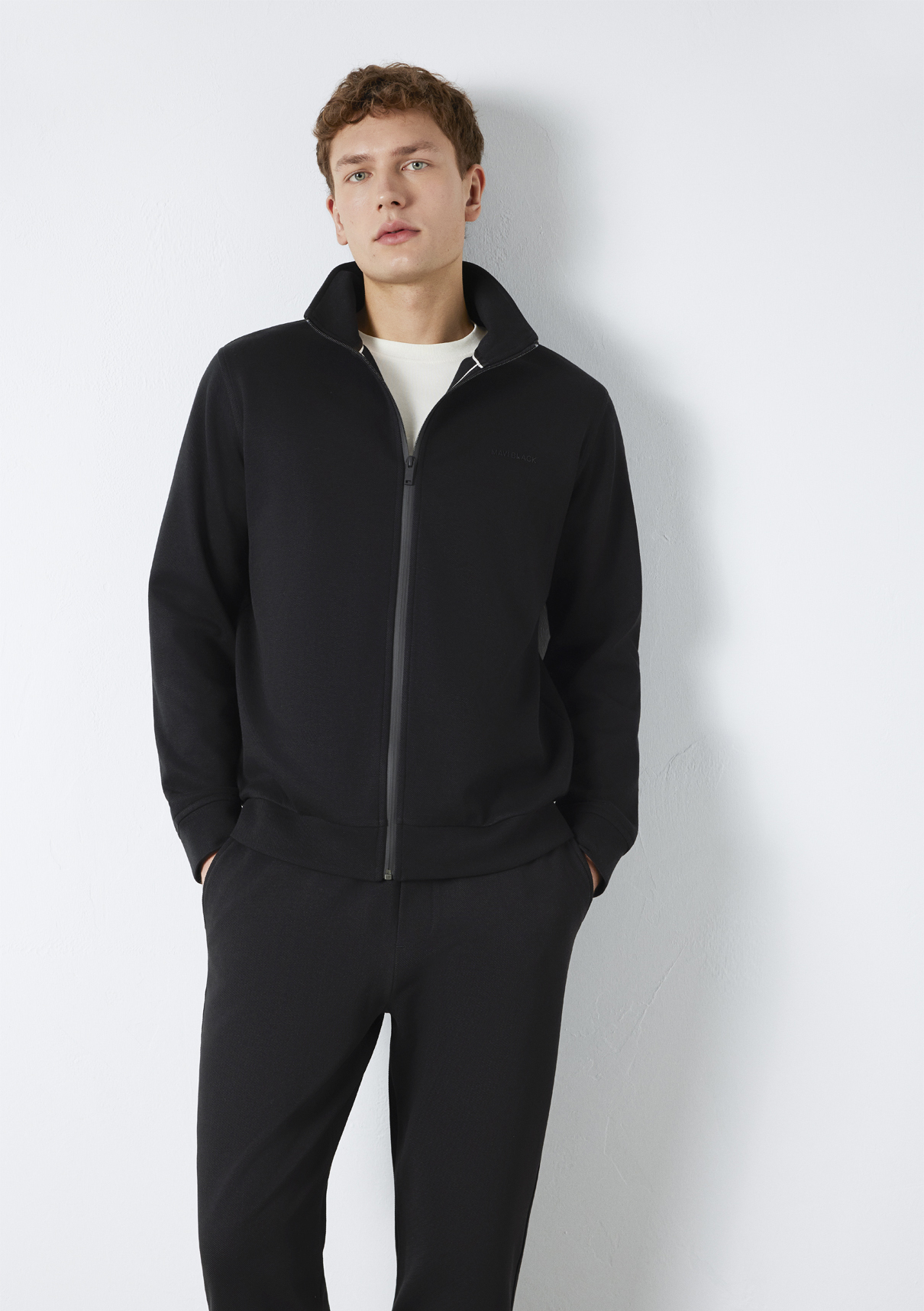Mavi Black Fermuarlı Siyah Sweatshirt görsel 2
