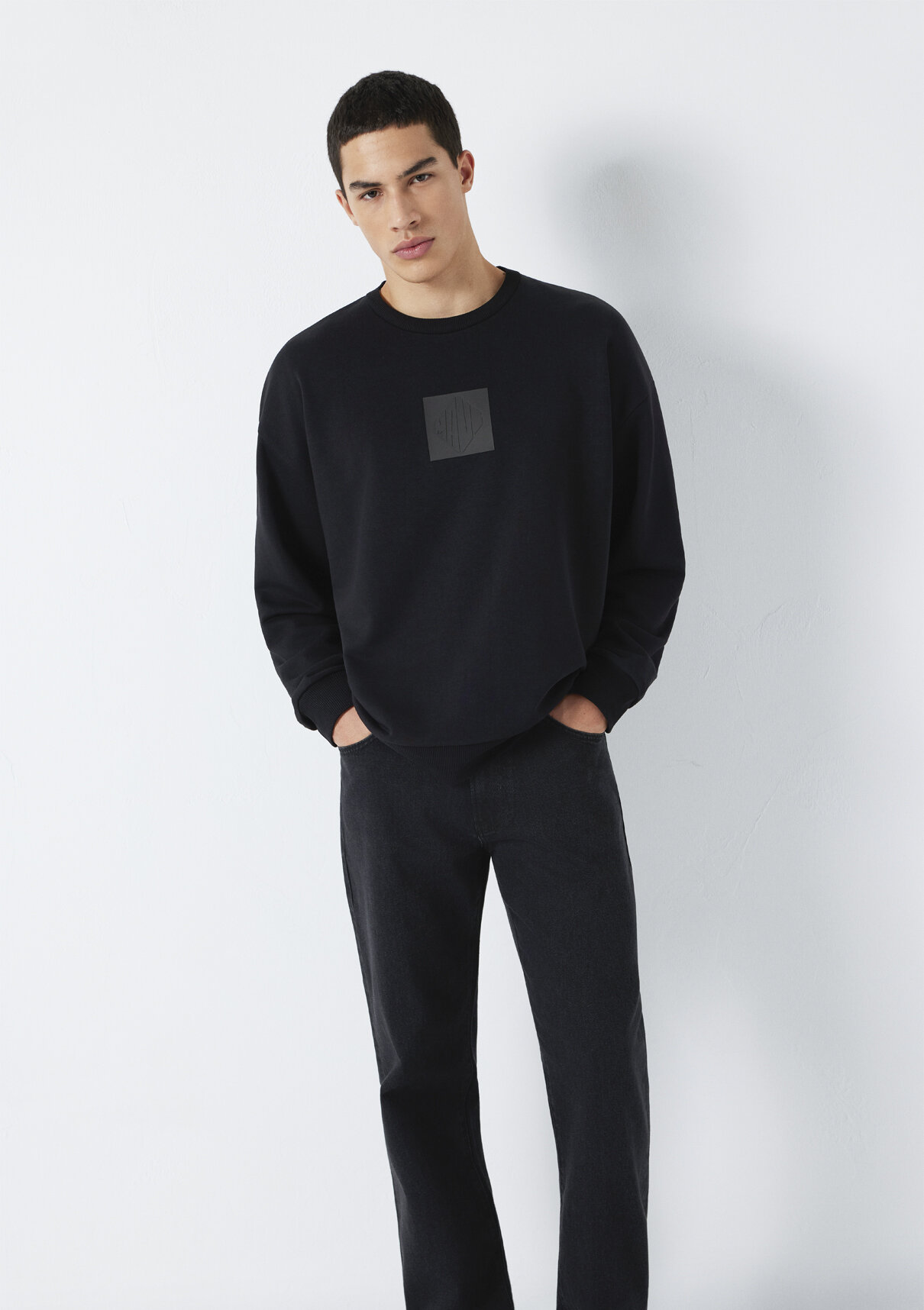 Mavi Baskılı Siyah Sweatshirt görsel 2