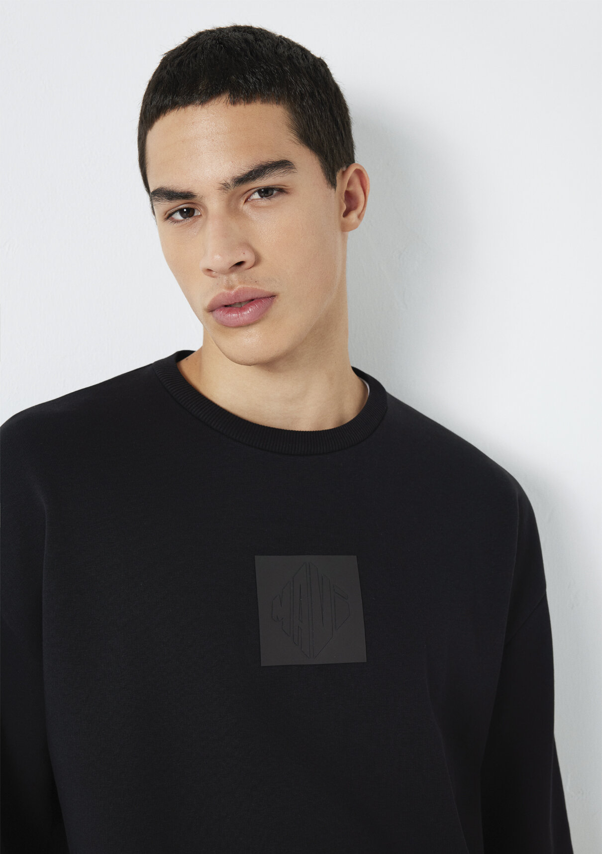 Mavi Baskılı Siyah Sweatshirt görsel 3
