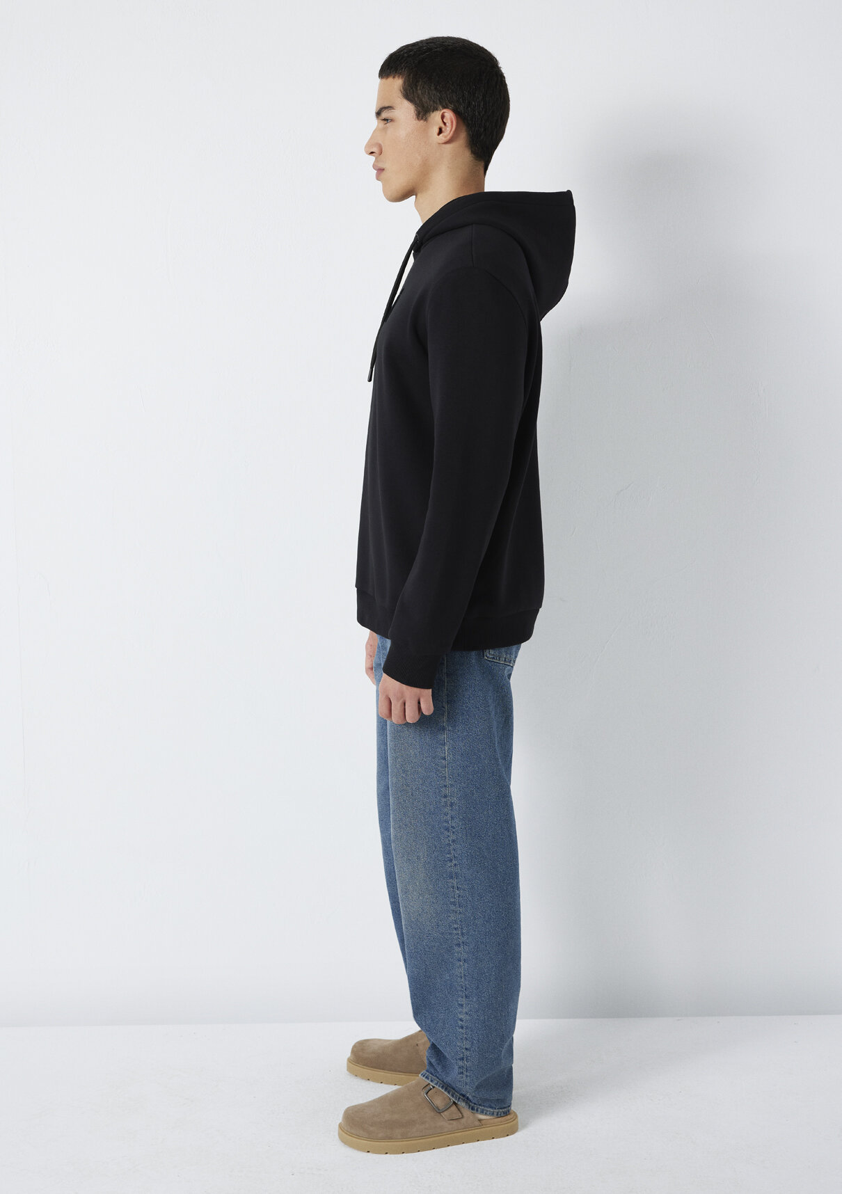 Mavi Logo Baskılı Kapüşonlu Siyah Sweatshirt görsel 5