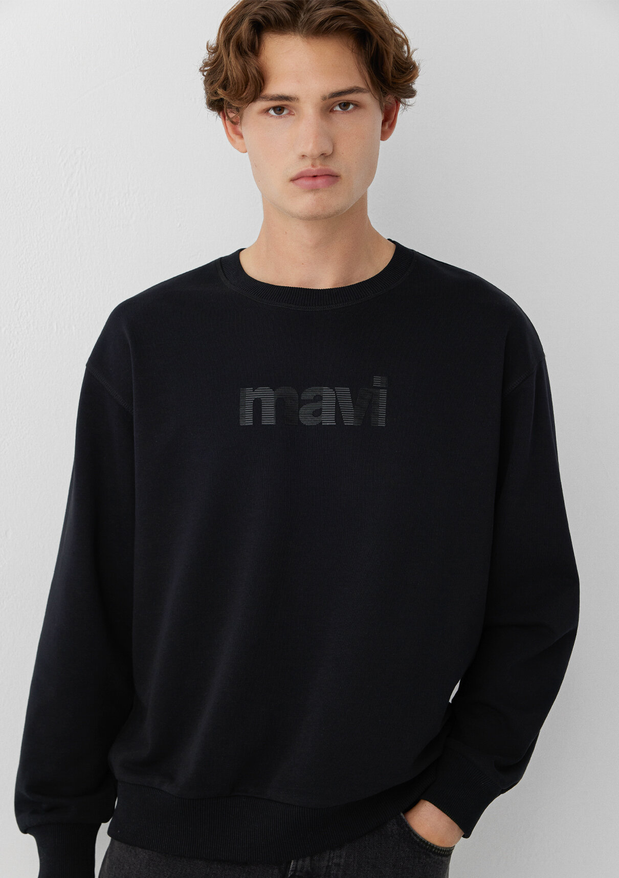 Mavi Logo Baskılı Bisiklet Yaka Siyah Sweatshirt