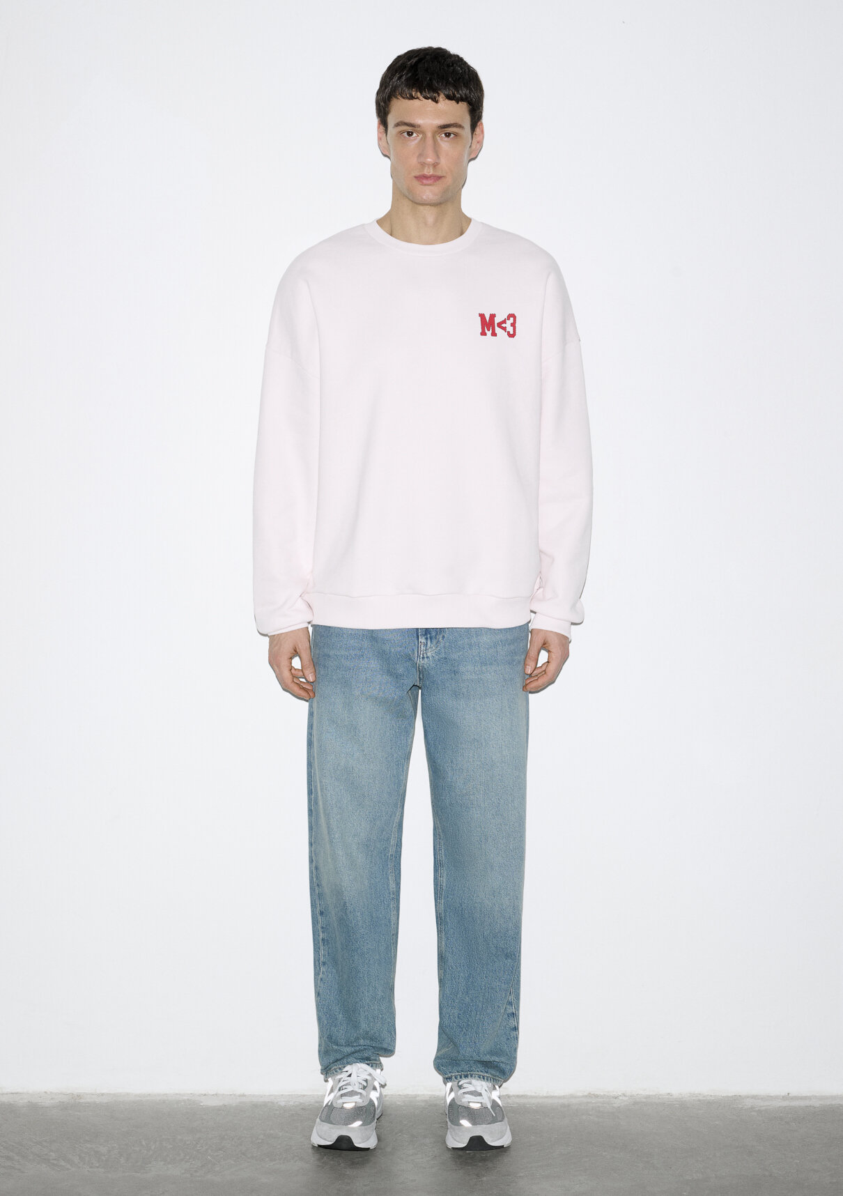 Mavi M Kalp İşlemeli Bisiklet Yaka Pembe Sweatshirt görsel 4