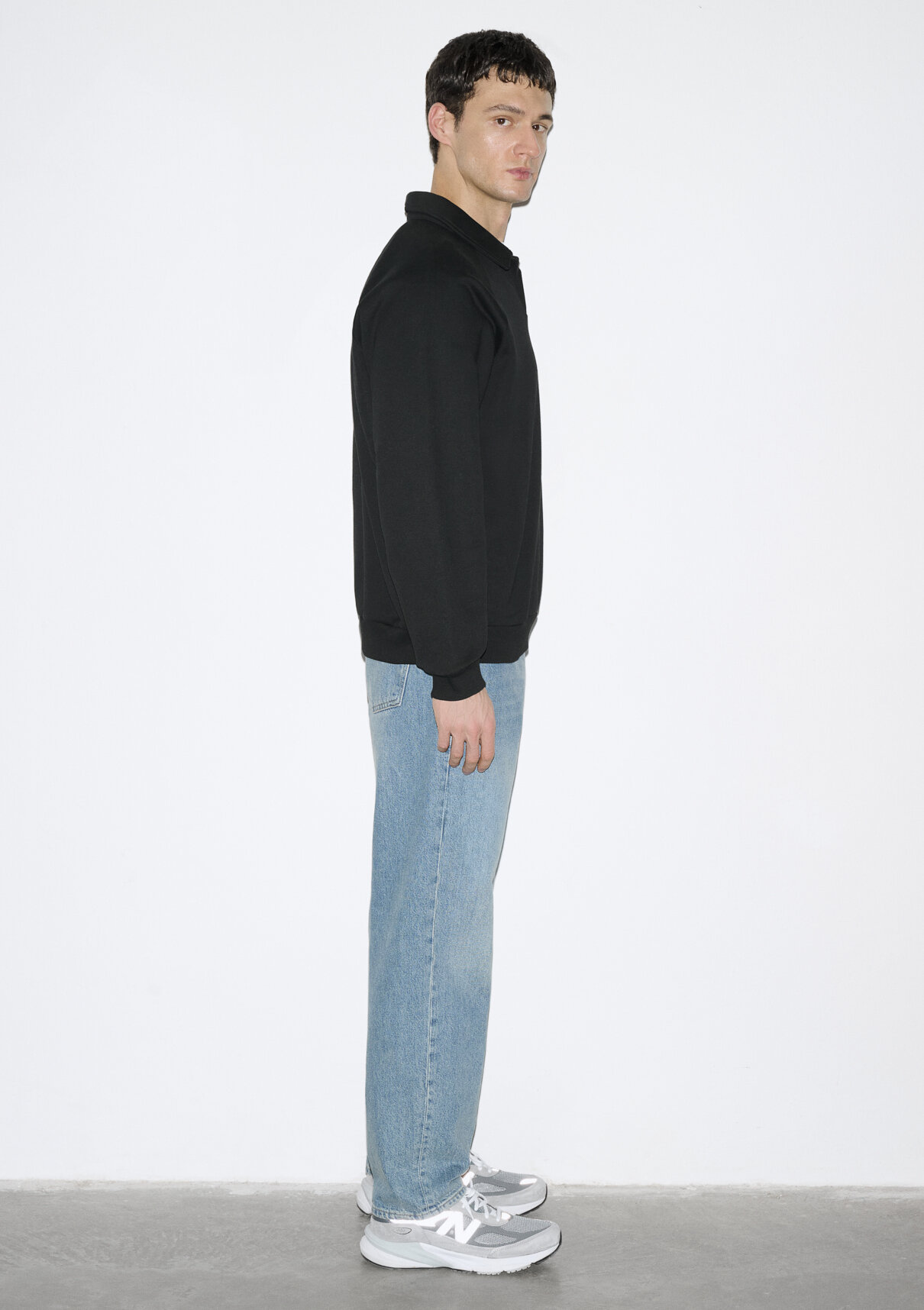Mavi M Kalp İşlemeli Polo Yaka Siyah Sweatshirt görsel 6