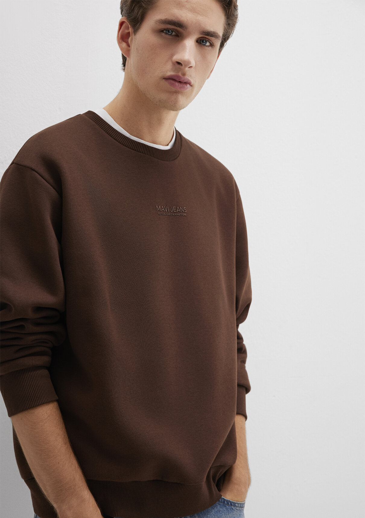 Mavi Jeans Detaylı Kahverengi Sweatshirt görsel 2