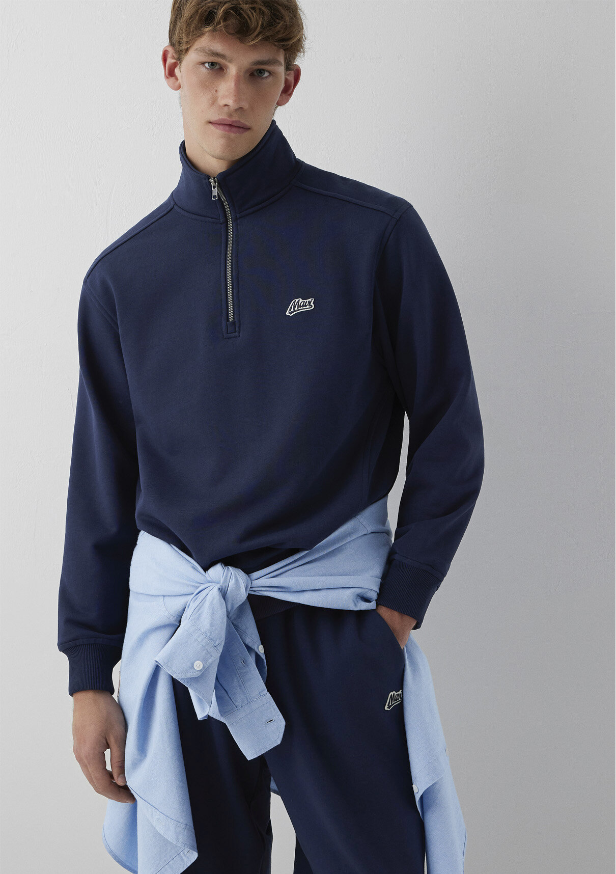 Mavi Patch Nakışlı Yarı Fermuarlı Lacivert Sweatshirt