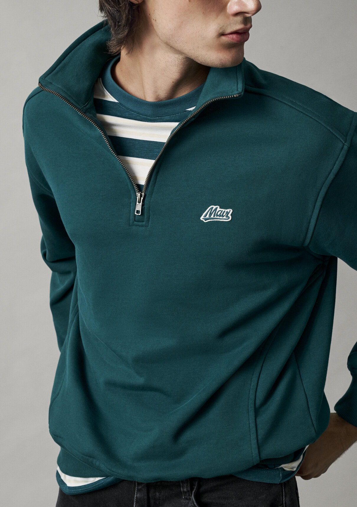 Mavi Patch Nakışlı Yarı Fermuarlı Yeşil Sweatshirt görsel 2