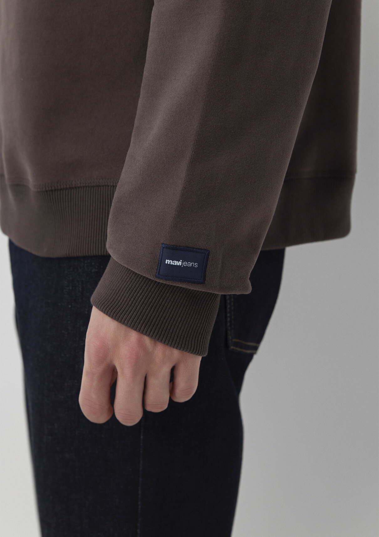 Mavi Jeans Kahverengi Basic Sweatshirt görsel 7