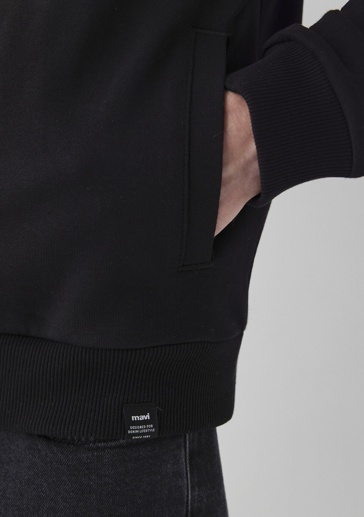 Mavi Fermuarlı Siyah Basic Sweatshirt görsel 6