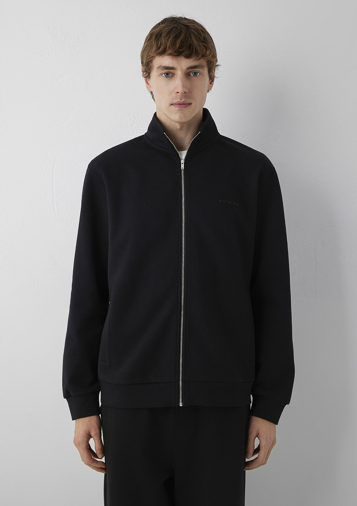 Mavi Fermuarlı Siyah Sweatshirt görsel 3
