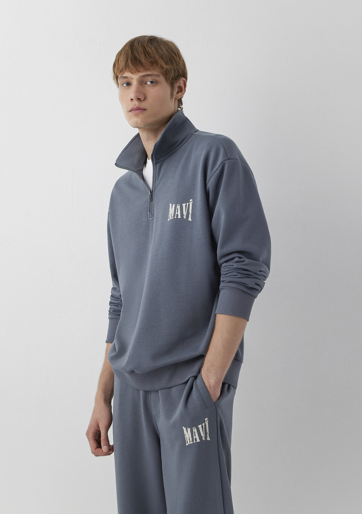 Mavi Lacivert Sweatshirt