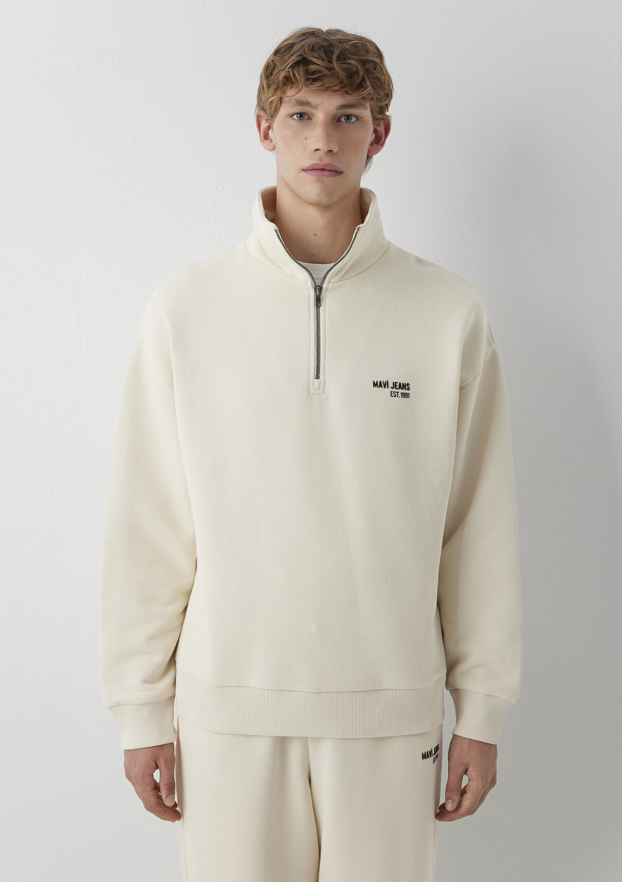 Mavi Logo Baskılı Yarı Fermuarlı Bej Sweatshirt görsel 3