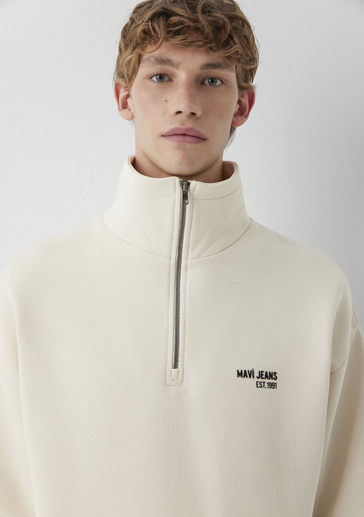 Mavi Logo Baskılı Yarı Fermuarlı Bej Sweatshirt görsel 6