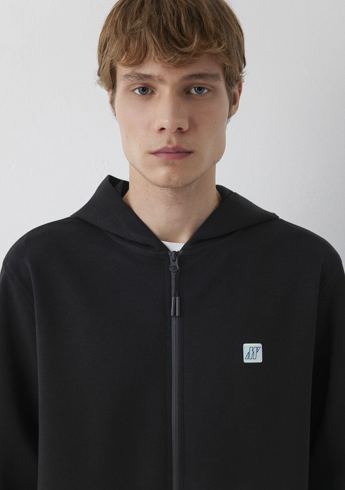 Mavi Kapüşonlu Siyah Sweatshirt görsel 6