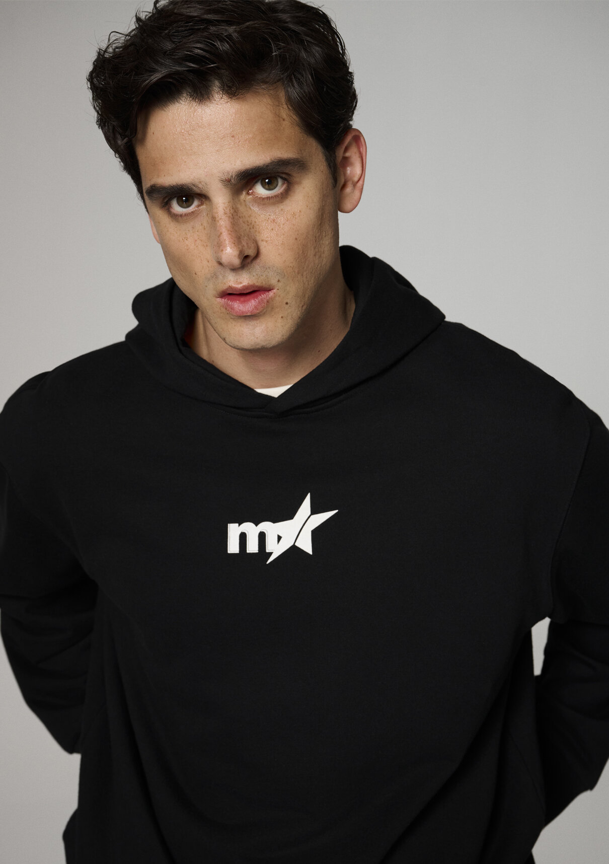 Mavi Kenan Yıldız x Mavi Siyah Sweatshirt görsel 2