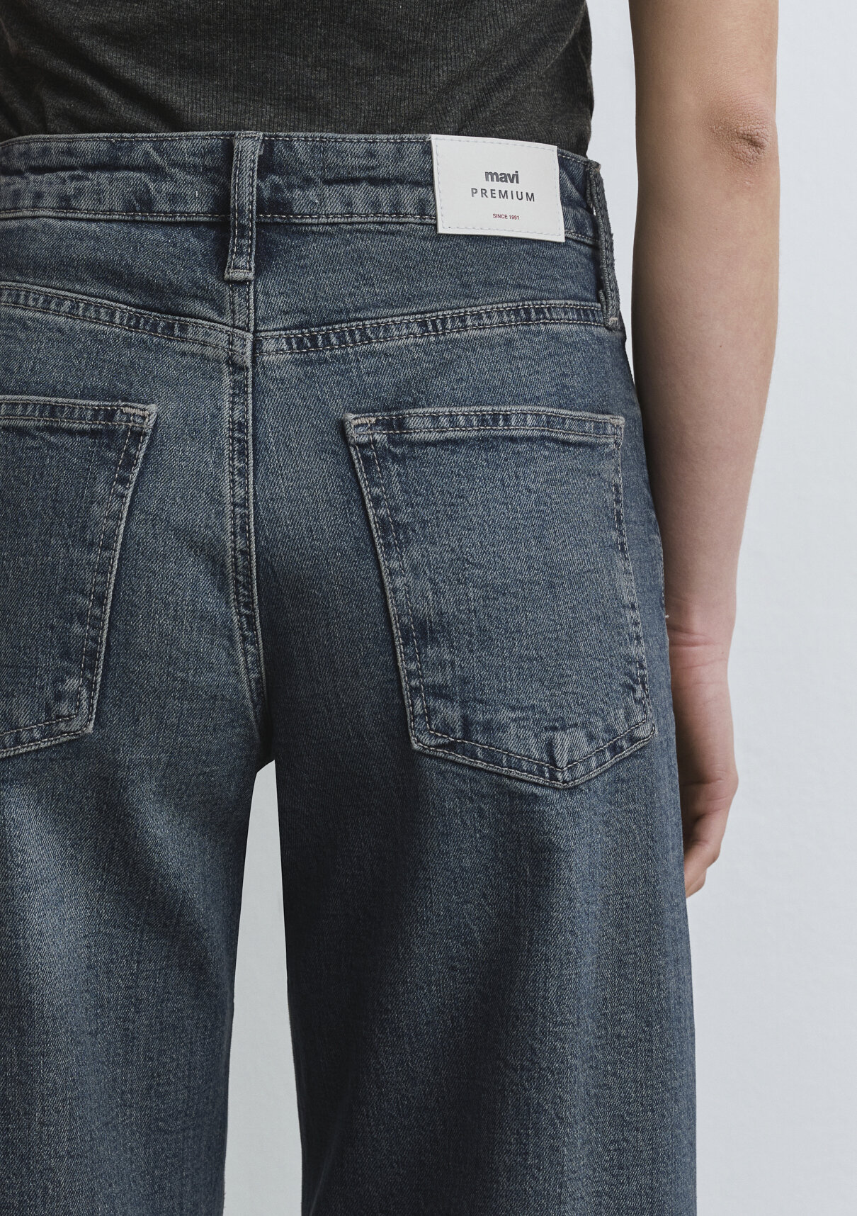 Mavi Premium Blue Gölgeli Derin Mavi Jean Pantolon görsel 8
