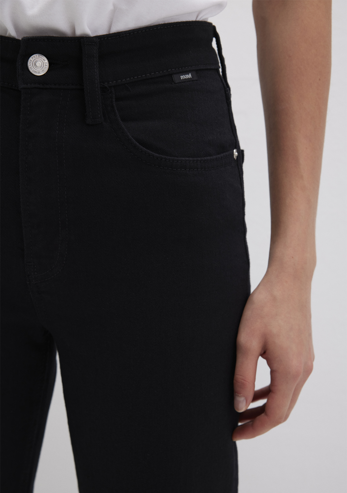 Mavi Classic Denim Siyah Jean Pantolon görsel 6