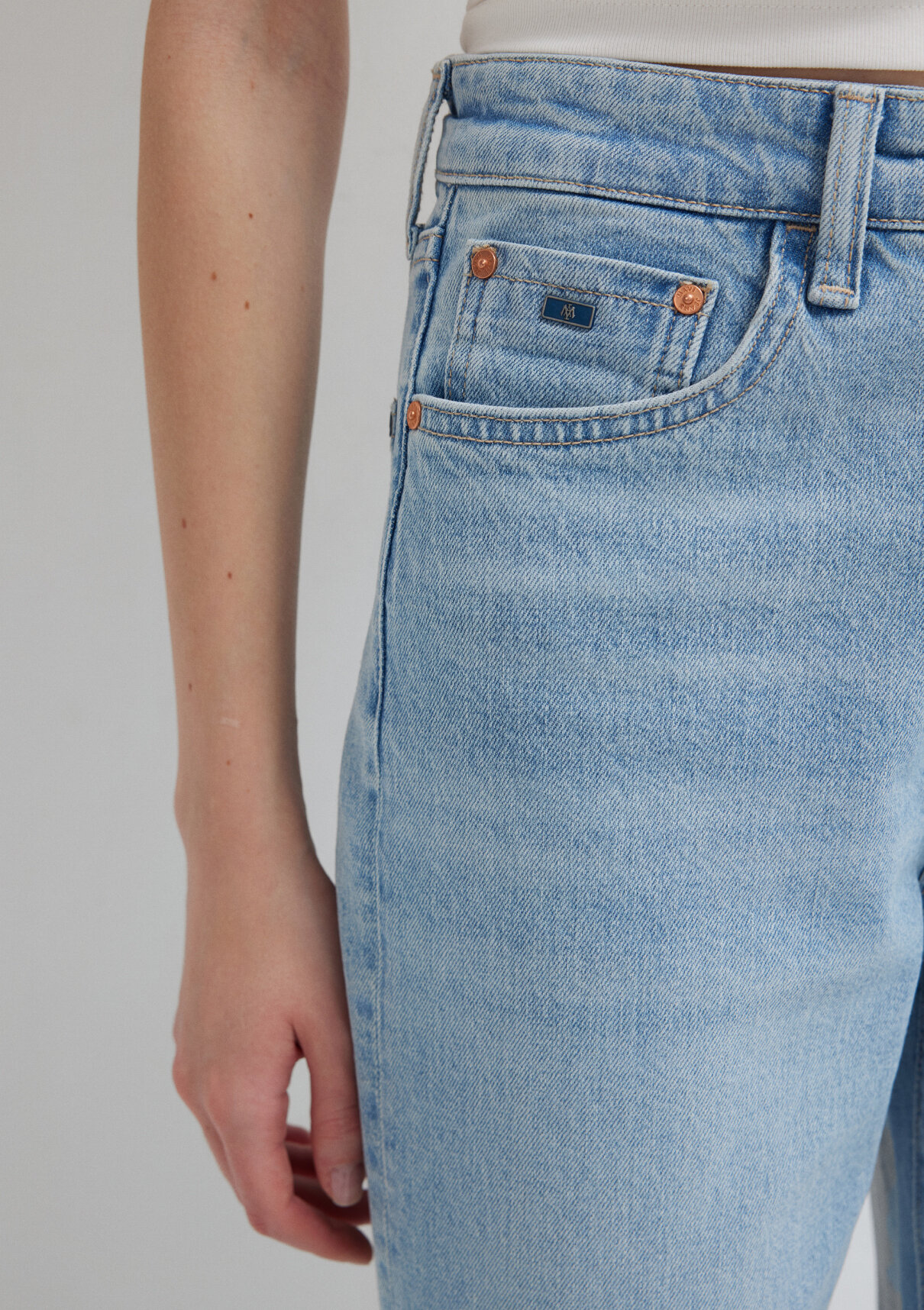Mavi Classic Denim Buz Mavi Jean Pantolon görsel 8
