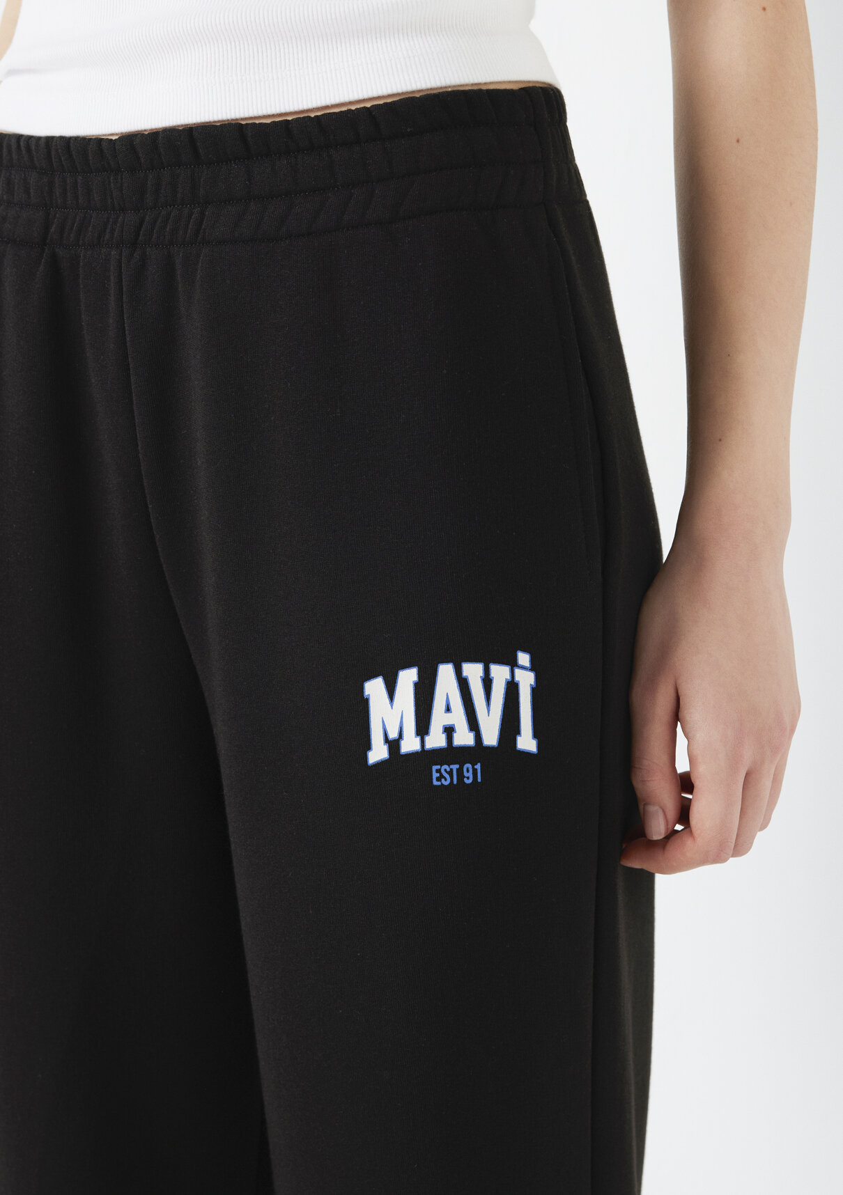 Mavi Logo Baskılı Siyah Eşofman Altı görsel 6