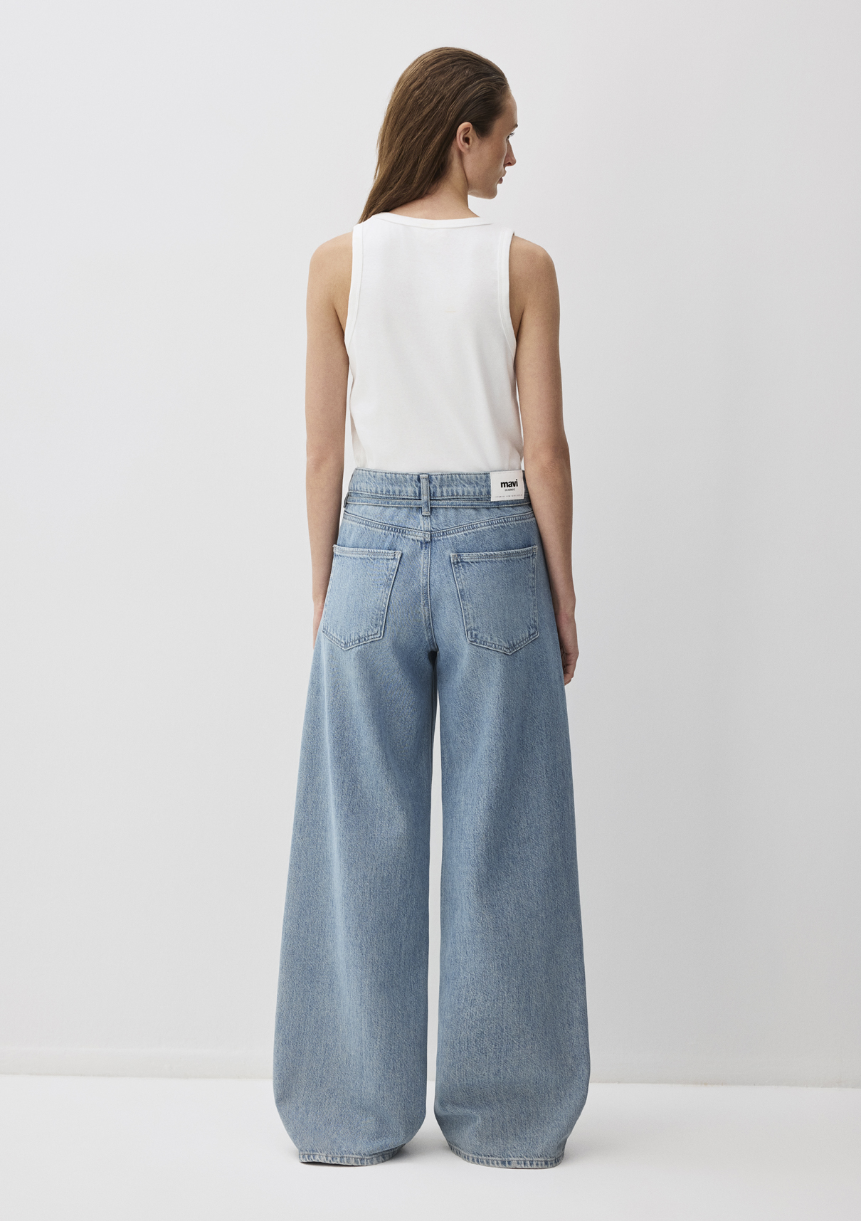 Mavi Iconic Gölgeli Indigo Mavisi Jean Pantolon görsel 4