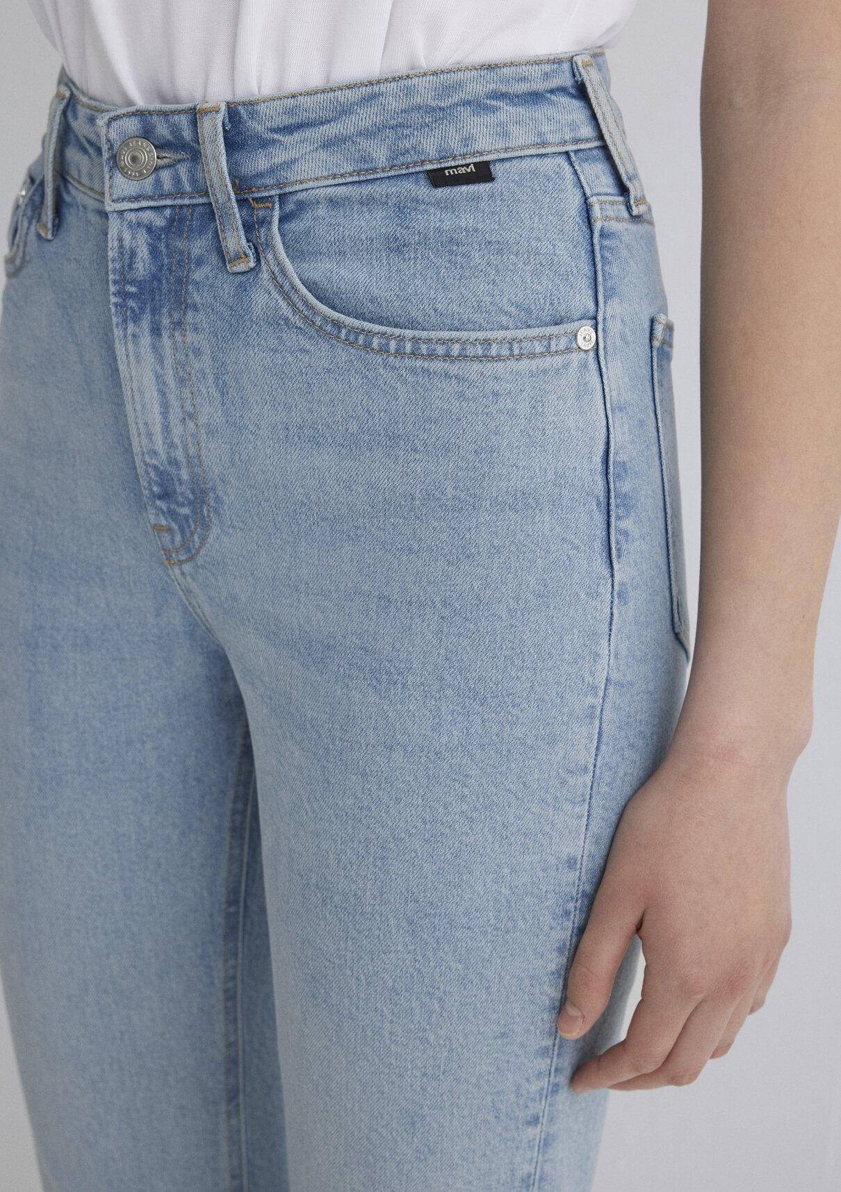Mavi Classic Denim Buz Mavi Jean Pantolon görsel 6