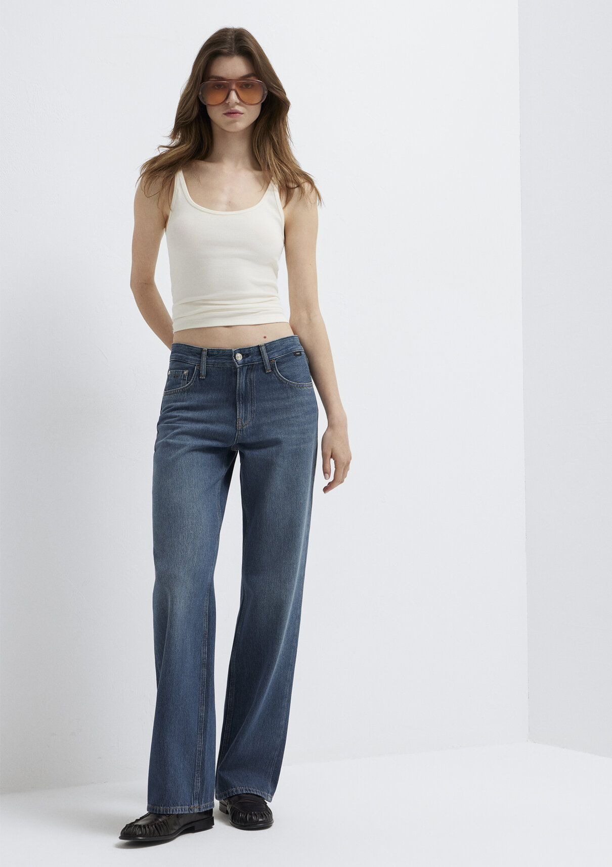 Mavi Classic Denim Puslu Koyu Mavi Jean Pantolon görsel 3
