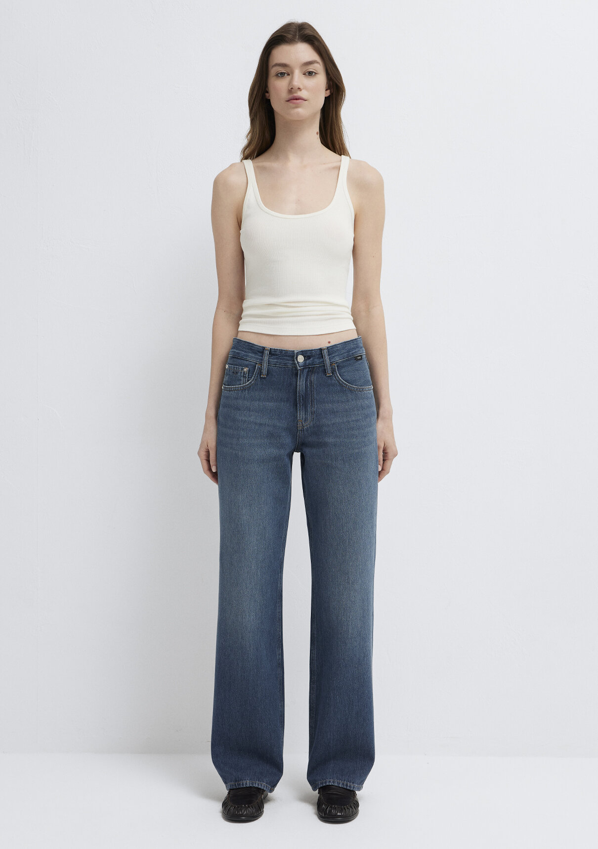 Mavi Classic Denim Puslu Koyu Mavi Jean Pantolon görsel 4