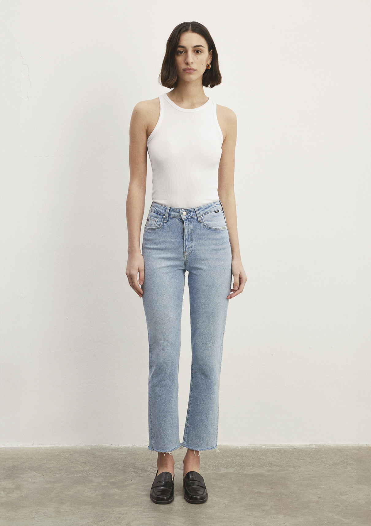 Mavi Classic Denim Buz Mavi Jean Pantolon görsel 4