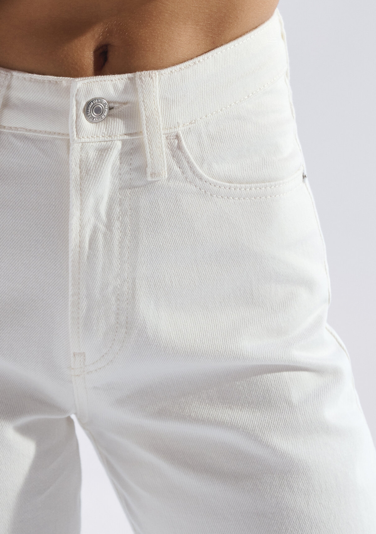 Mavi Classic Denim Kırık Beyaz Jean Pantolon görsel 7