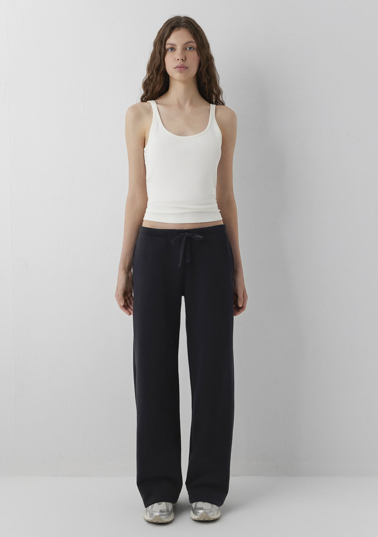 Mavi Siyah Basic Pantolon görsel 3
