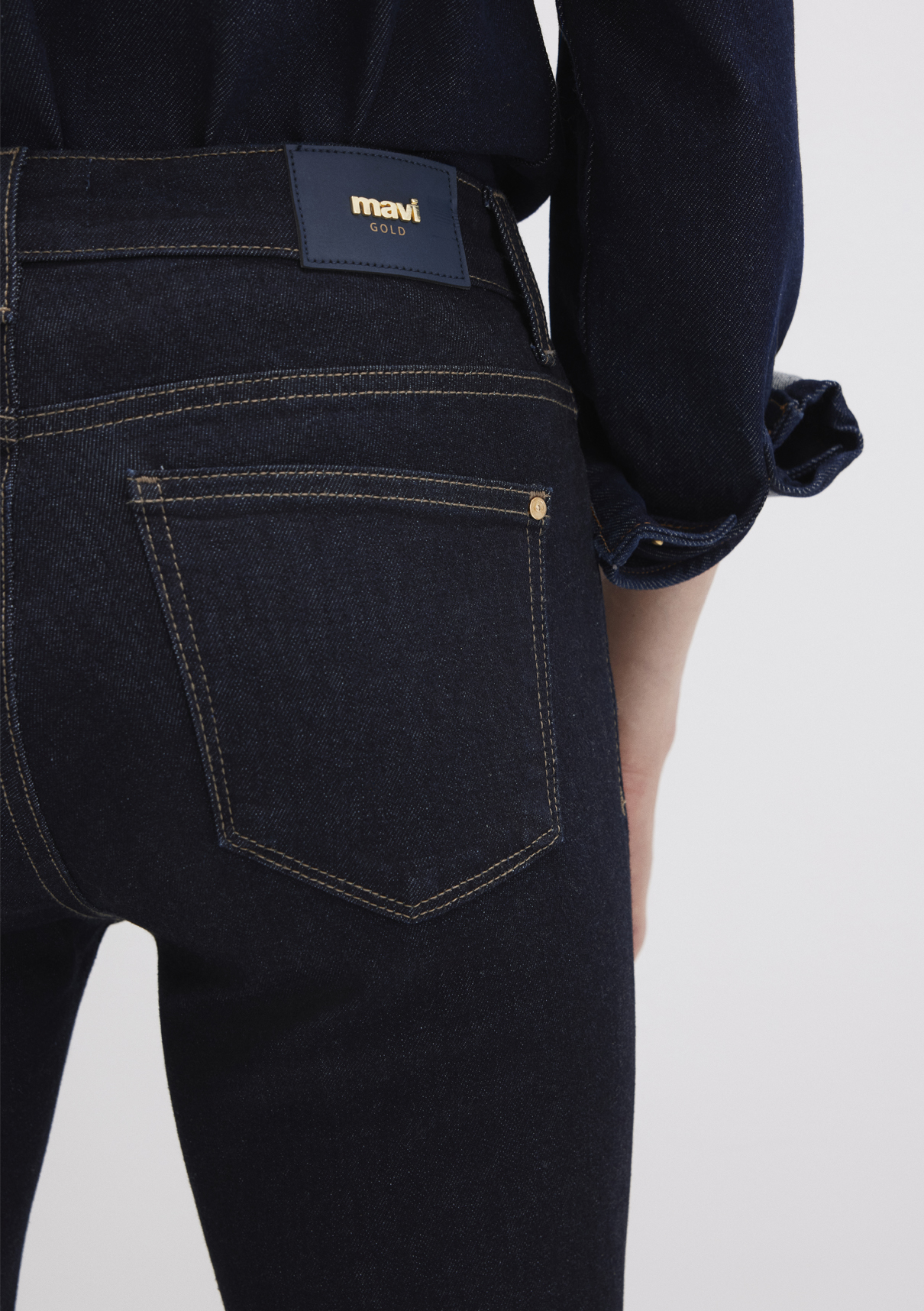 Mavi Gold Premium Rinse Jean Pantolon görsel 7