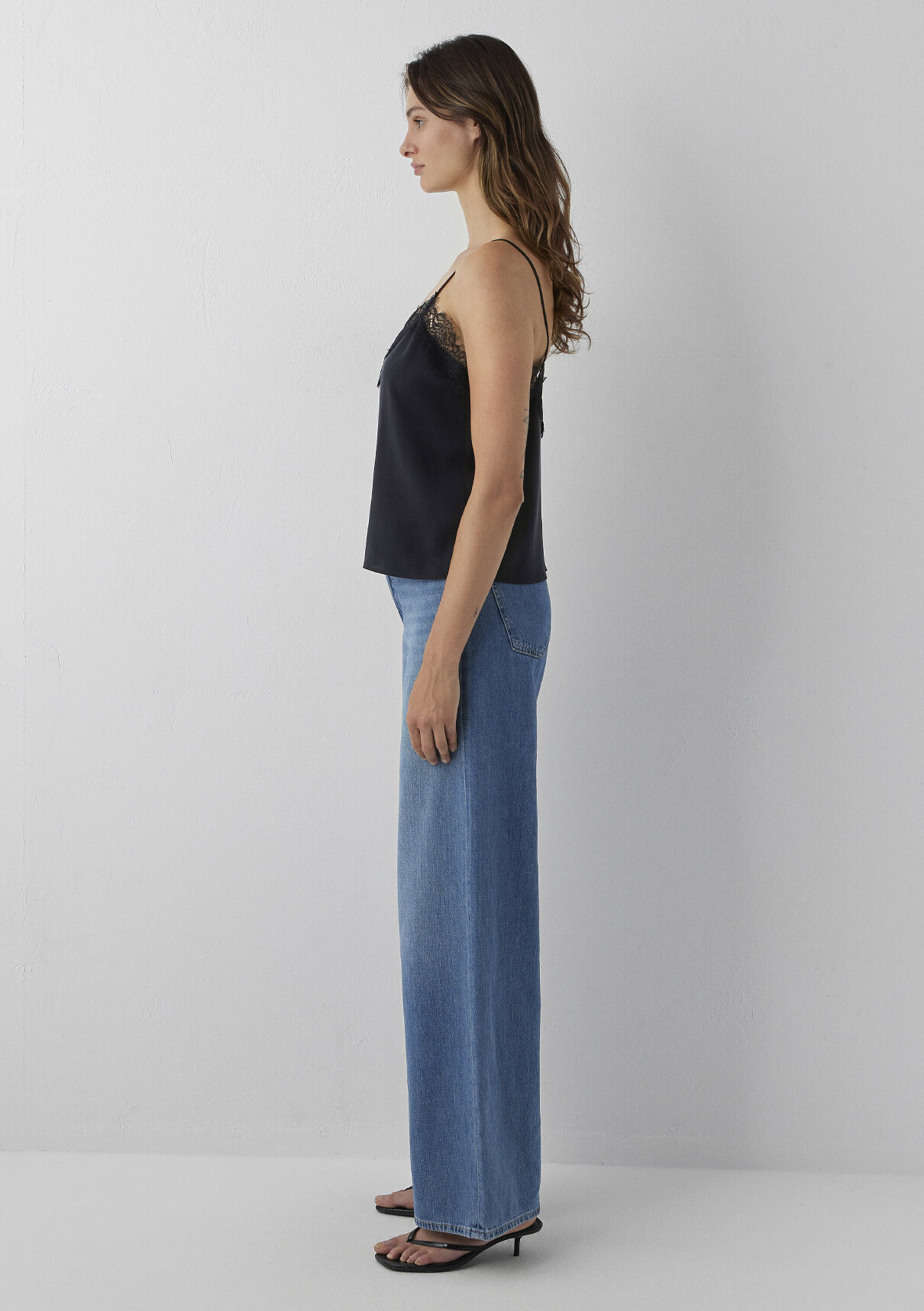 Mavi (Tencel™) Lyocell Dantelli Siyah Bluz görsel 4