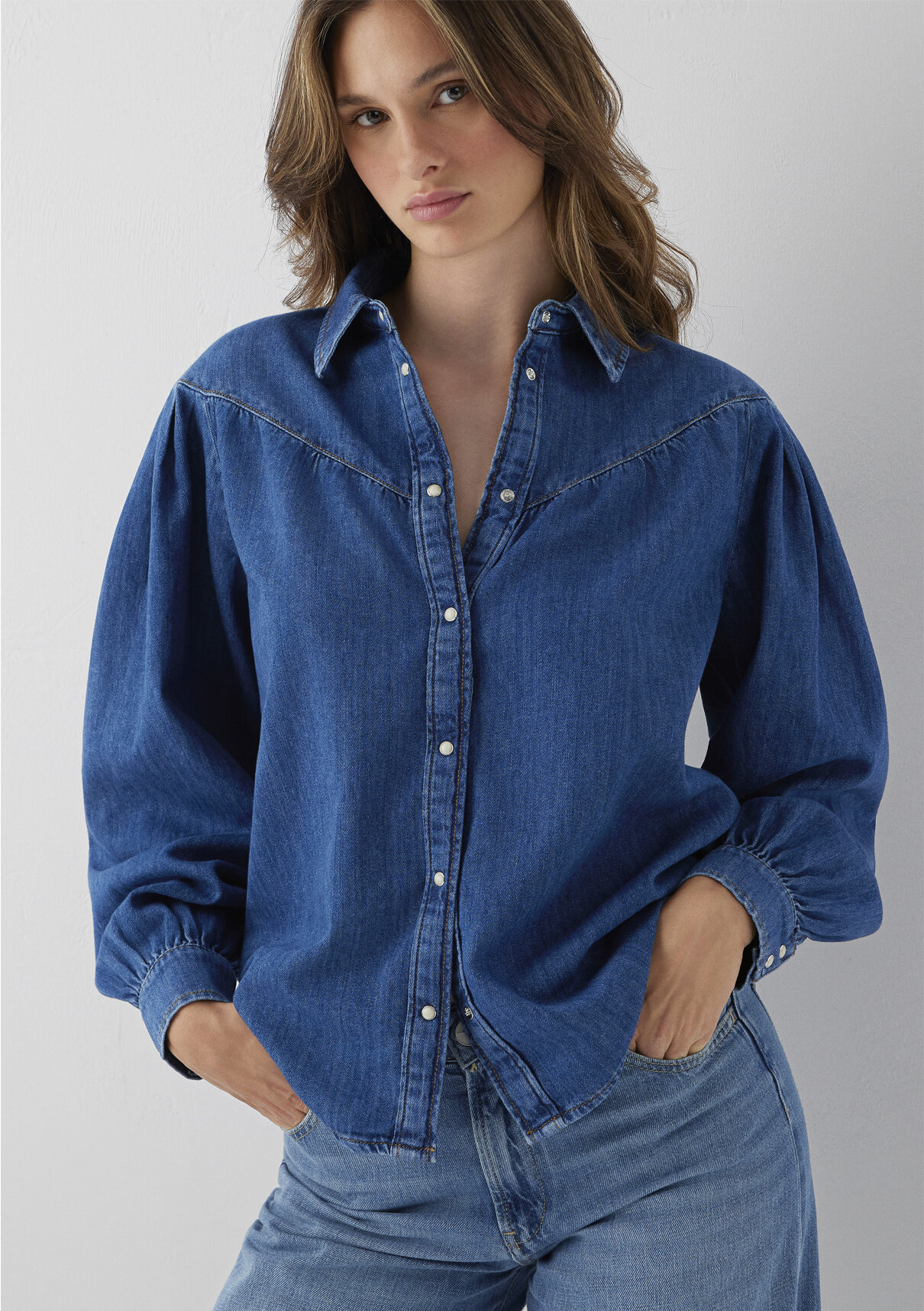 Mavi Iconic Indigo Mavisi Jean Gömlek görsel 3