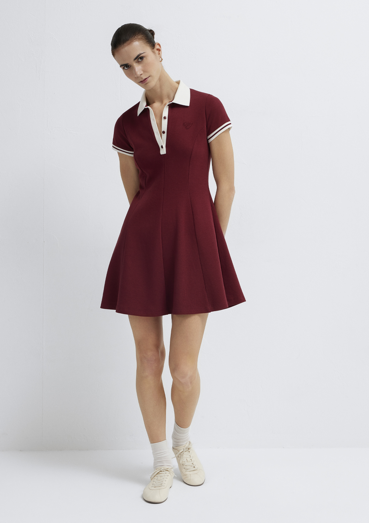 Mavi Polo Yaka Nakış Detaylı Bordo Mini Elbise