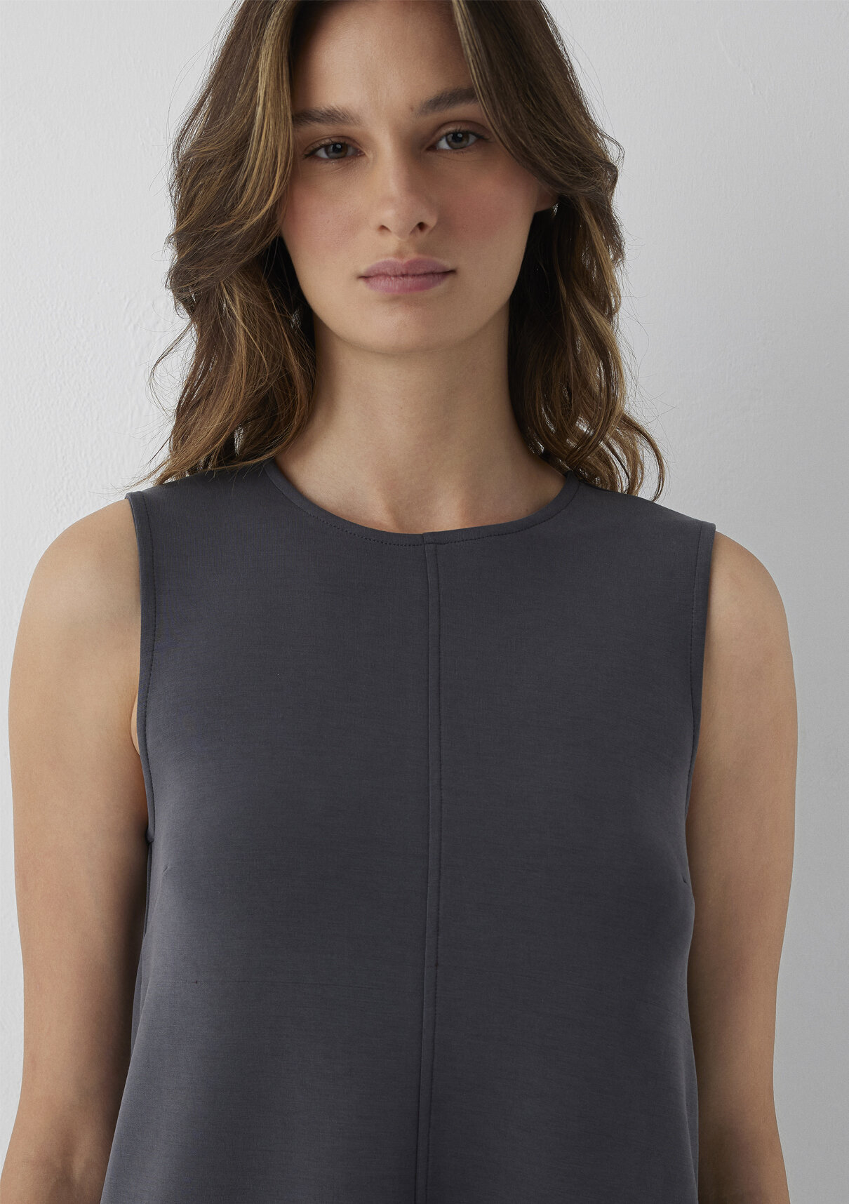 Mavi (Tencel™) Modal Karışımlı Antrasit Mini Elbise görsel 6