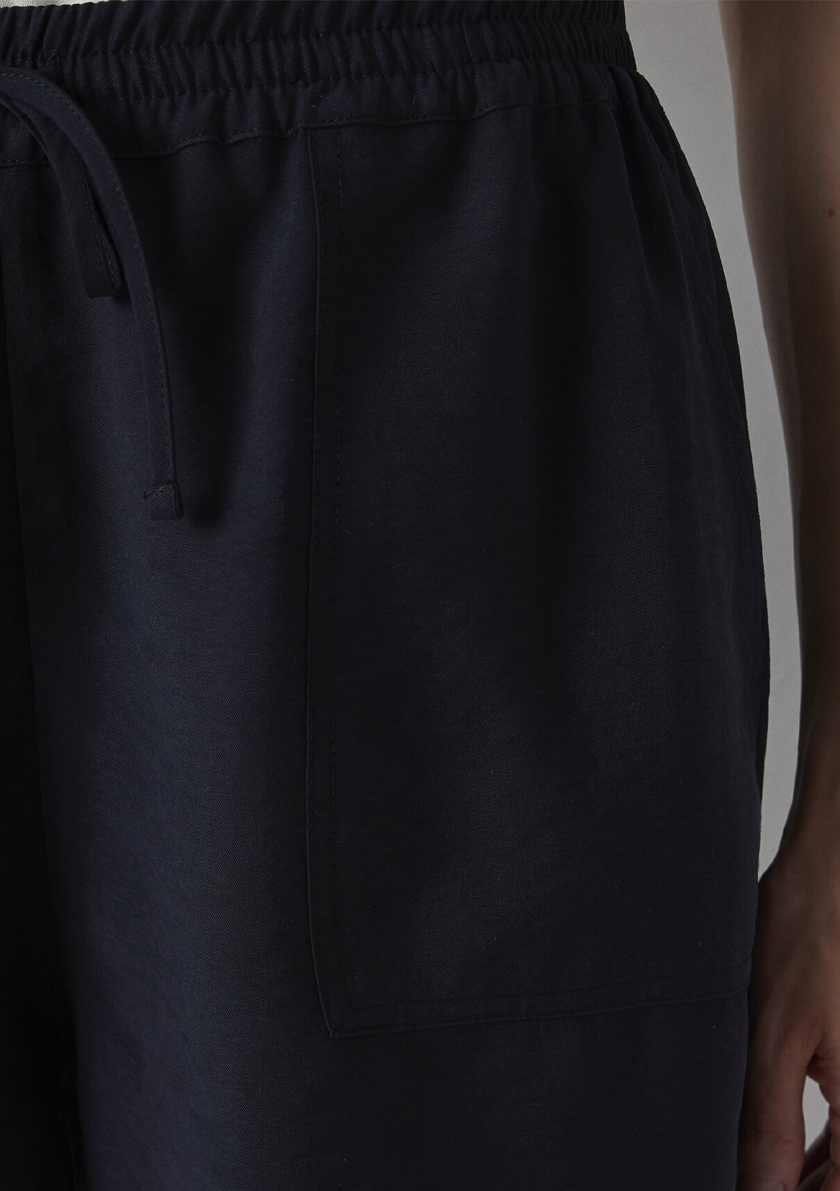 Mavi Modal (Tencel™) Karışımlı Siyah Şort görsel 7