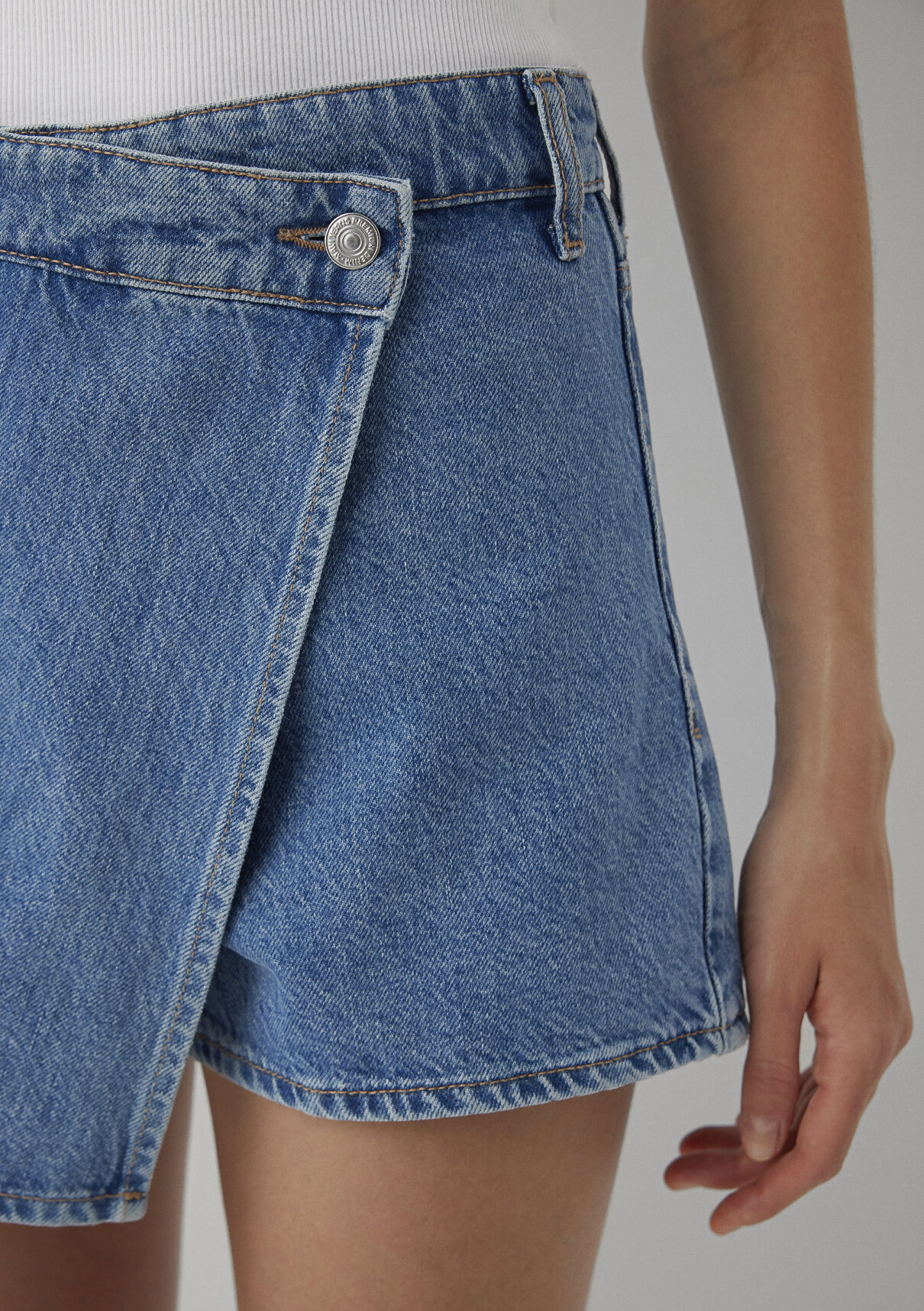Mavi 90lar Indigo Mavisi Jean Şort görsel 6