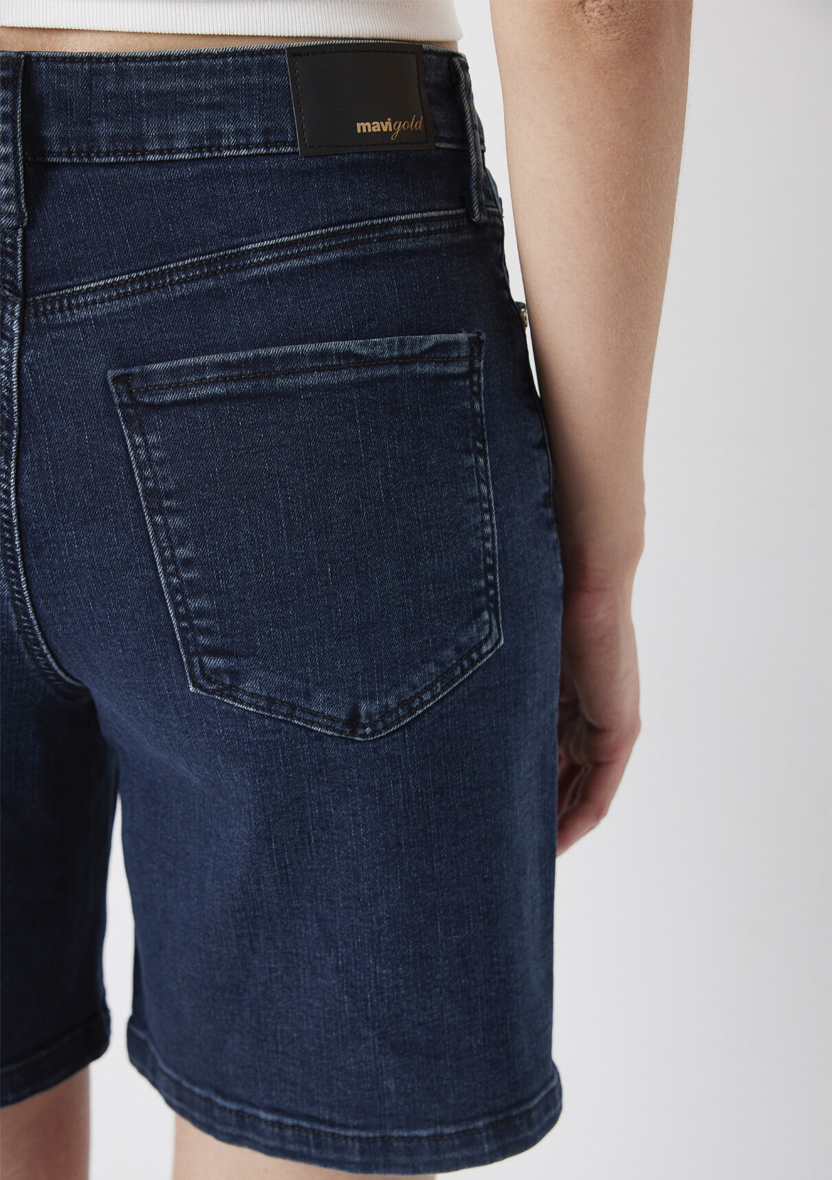 Mavi Eliana Gold Premium Mürekkep Mavi Jean Şort görsel 8
