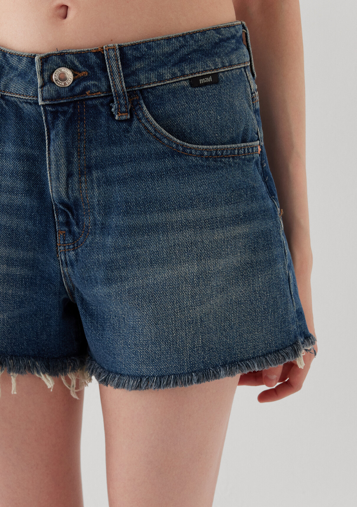 Mavi Rosie 90lar Yırtıklı Indigo Mavisi Jean Şort görsel 7