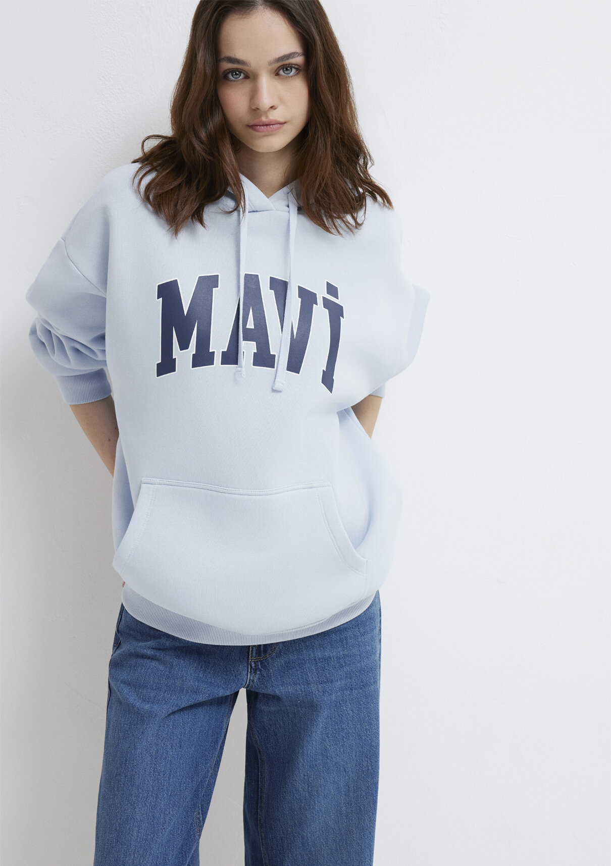 Mavi Logo Baskılı Kapüşonlu Mavi Sweatshirt görsel 2