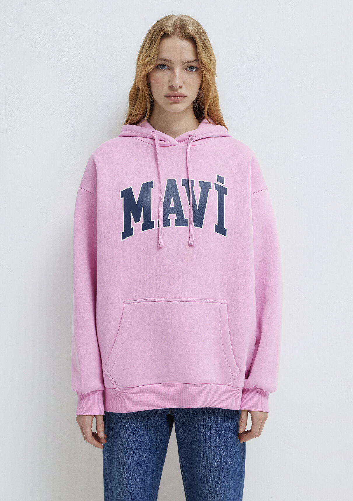 Mavi Logo Baskılı Kapüşonlu Pembe Sweatshirt görsel 3