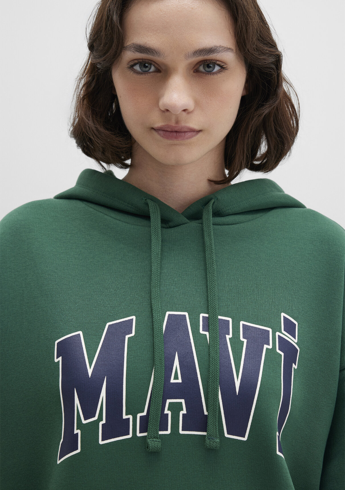 Mavi Logo Baskılı Kapüşonlu Yeşil Sweatshirt görsel 6