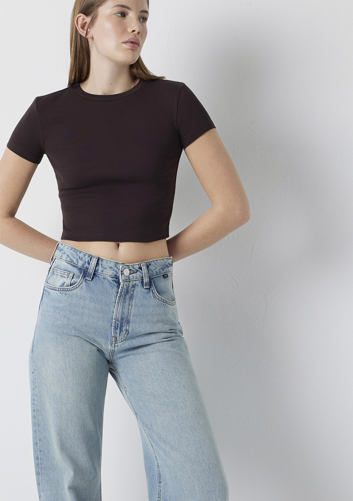 Mavi Kahverengi Basic Crop Tişört
