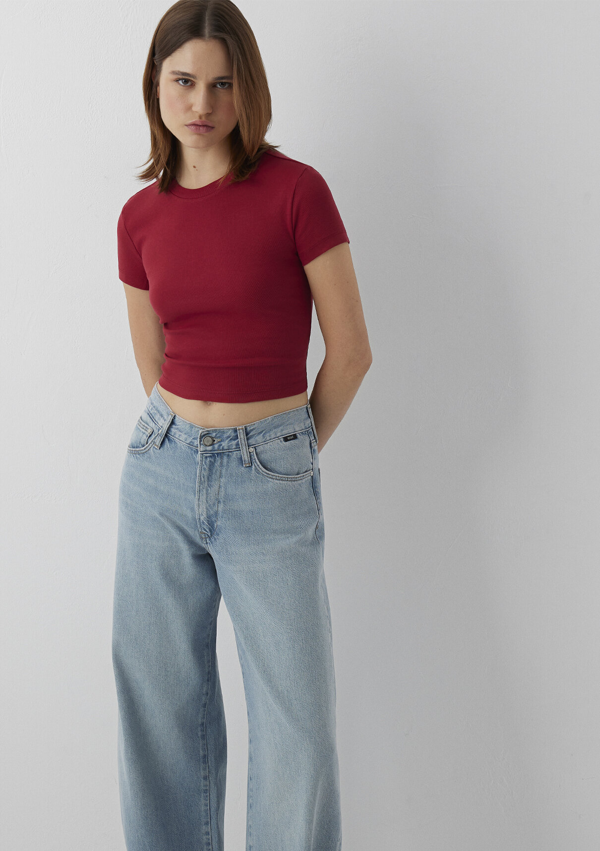 Mavi Kırmızı Basic Crop Tişört görsel 2