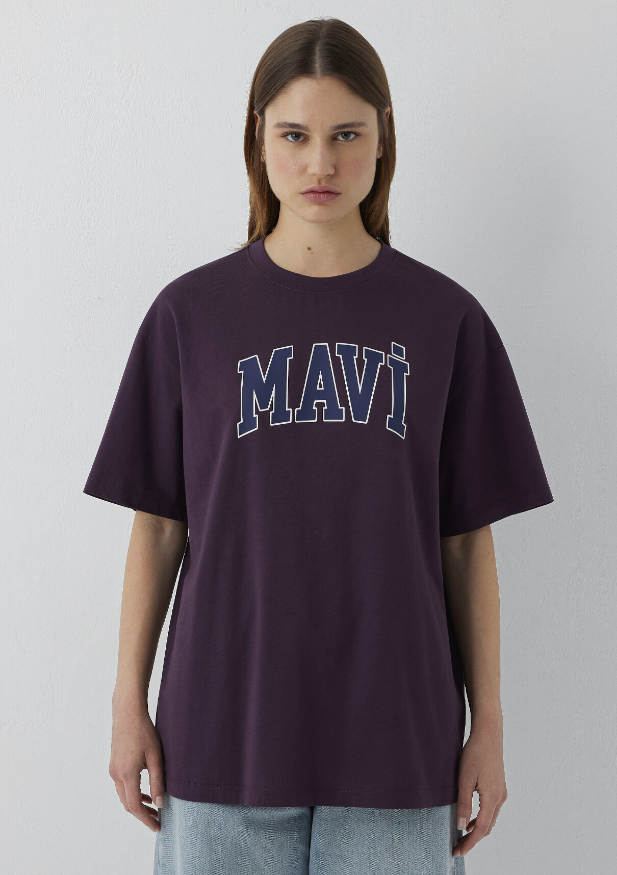 Mavi Logo Baskılı Mor Tişört görsel 3